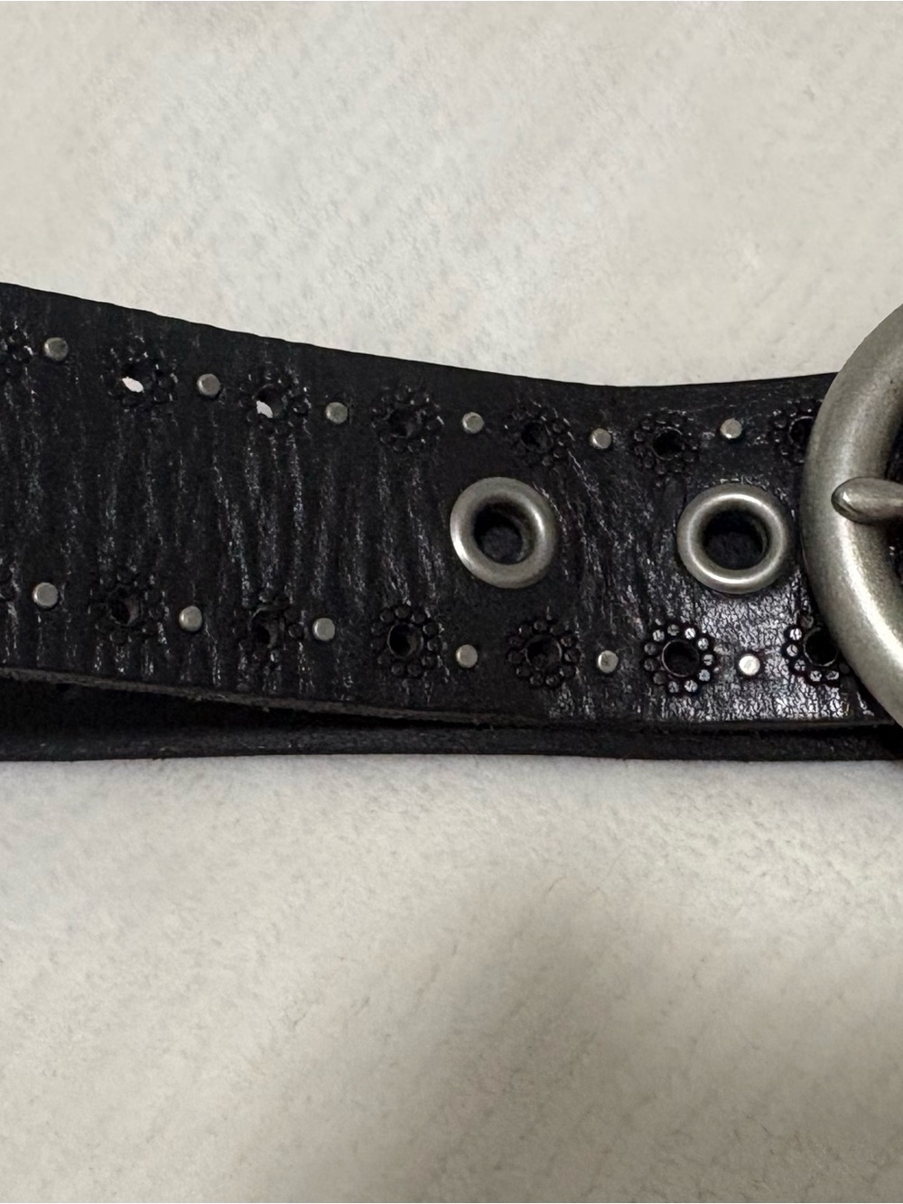Fósil Black Studded Leather Women’s Belt SZ S